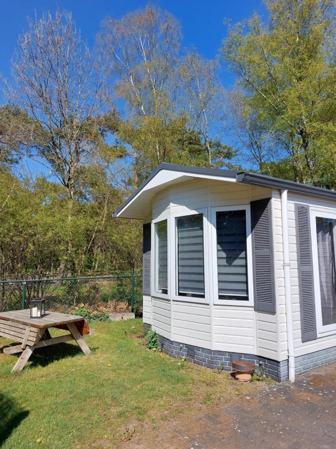 Ruim En Gezellig Chalet Voor 2 Personen Op De Veluwe Recreatiepark De Oude Driest Putten Exterior foto